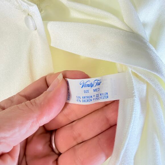 Vintage Vanity Fair Pajama Set Women’s Medium Made in USA Lace-Satin 70s 80s - Picture 4 of 6
